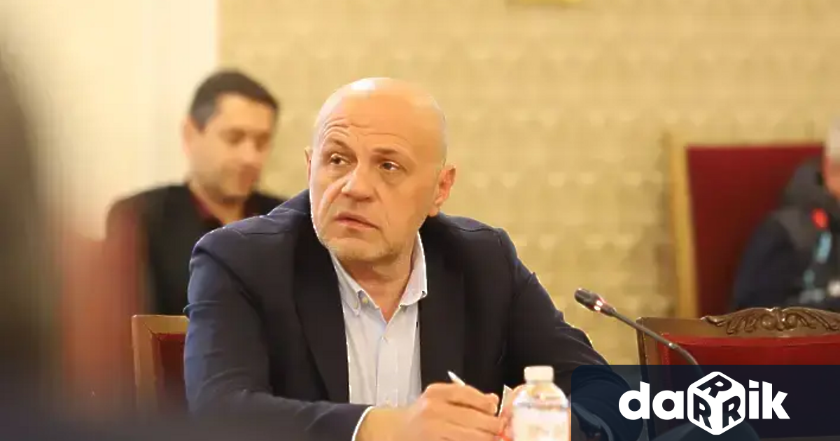 Вицепремиерът Томислав Дончев предупреди че по сериозното навлизане на изкуствения интелект