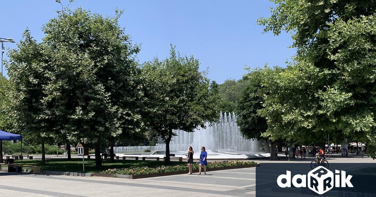 В петък преди обед ще преобладава слънчево време Ще духа