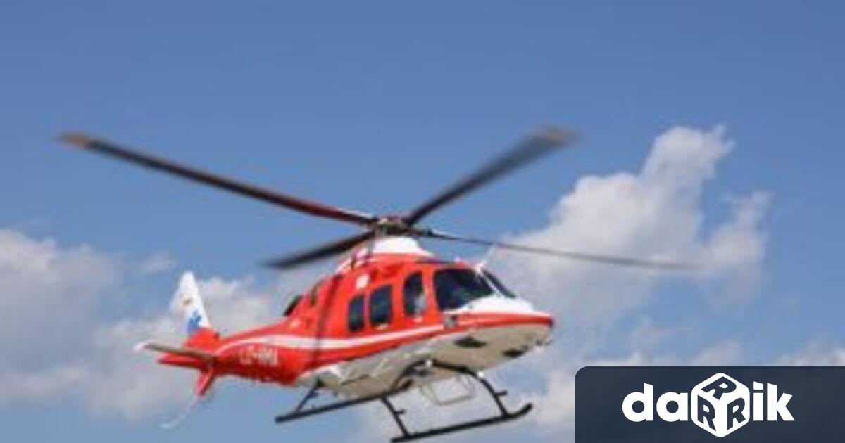 Медицинският хеликоптер кацна днес на площадката на МБАЛ Д р Иван
