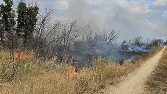 Житен блок се подпали край Хасково