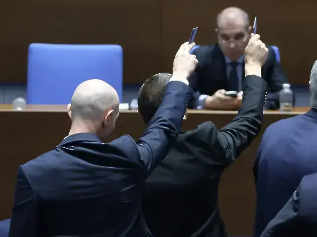 Четвърти депутат напуска ПГ на „Алианс за права и свободи”