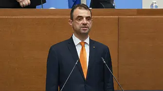 Претърсиха дома на депутат при акцията срещу групата, предоставяла незаконно българско гражданство