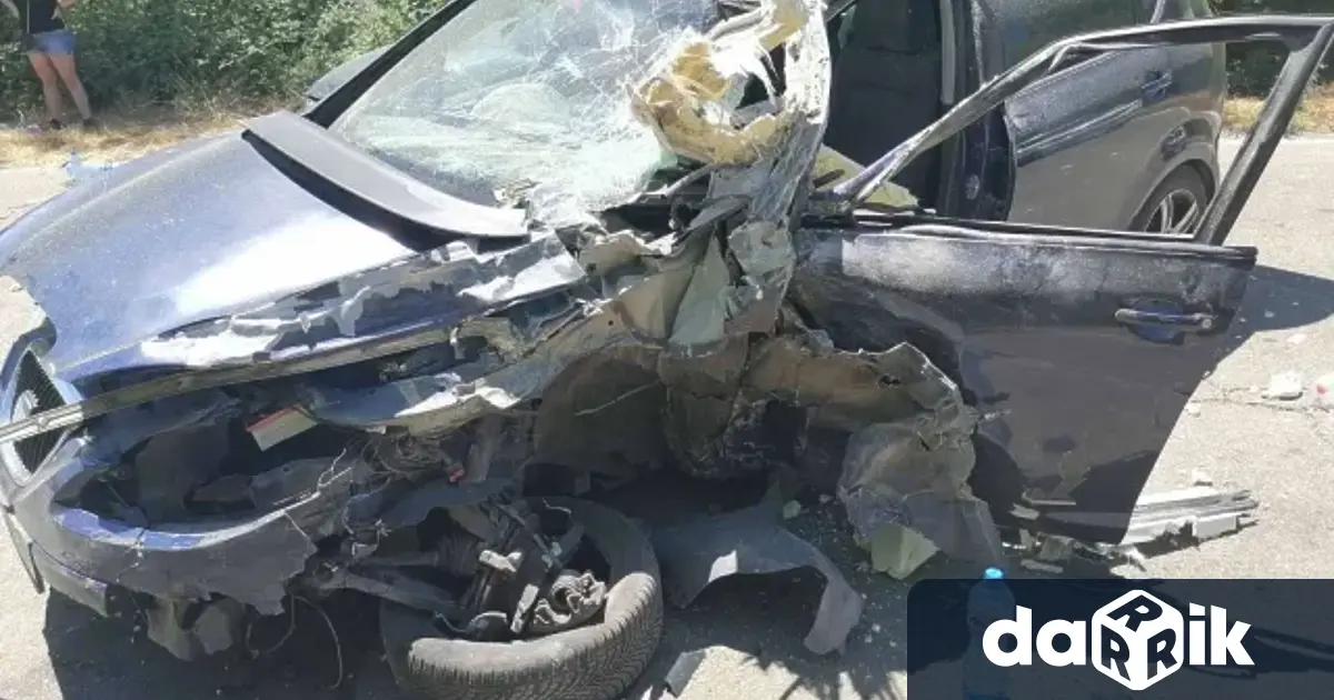 Тежка катастрофа затвори пътя край Аркутино община Приморско Ударили са