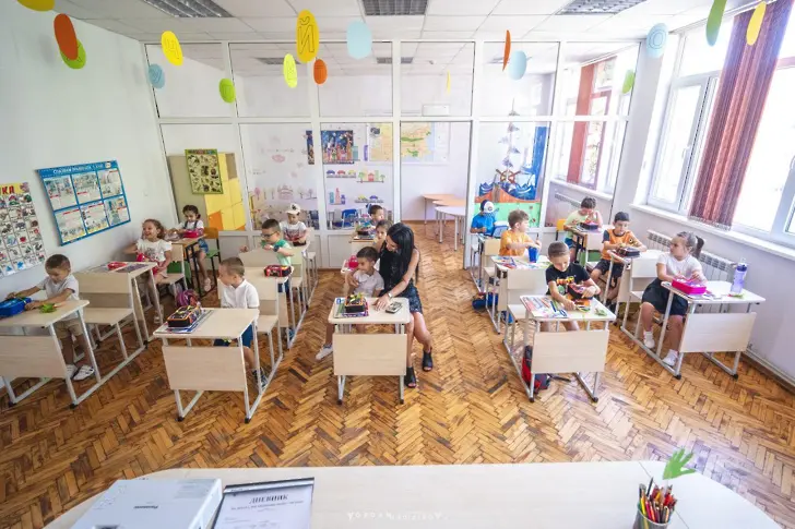 Лятно училище във Враца събра деца през ваканцията  