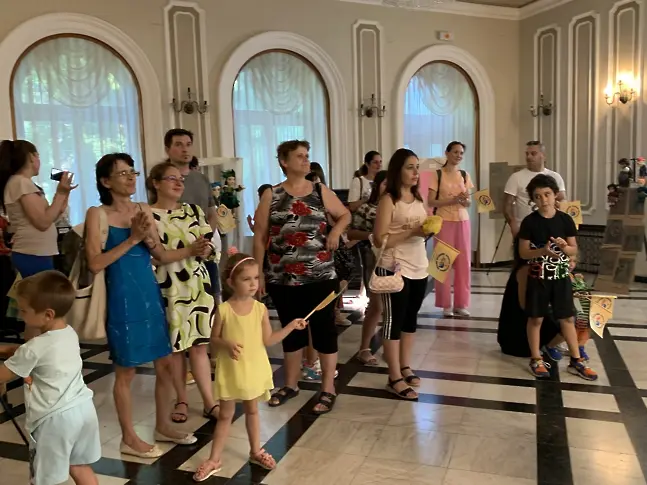  Осмото издание на Фестивал за куклено изкуство „ Шарено петле “ радва дребни и огромни в Плевен/СНИМКИ-АУДИО/ 