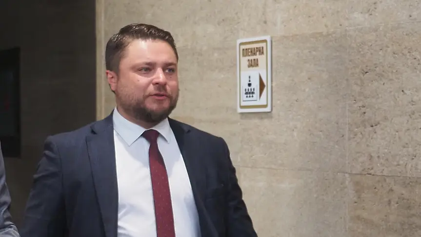 Трети депутат напусна ПГ на „Алианс за права и свободи“