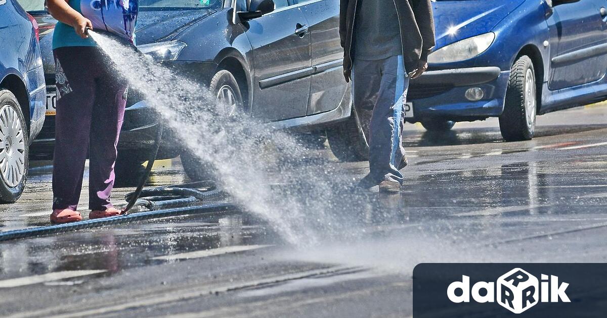 В Сливен започва поетапно миене на булевардите в града Дейностите
