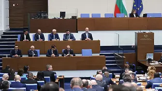 Днес гласуват третия вот на недоверие срещу кабинета