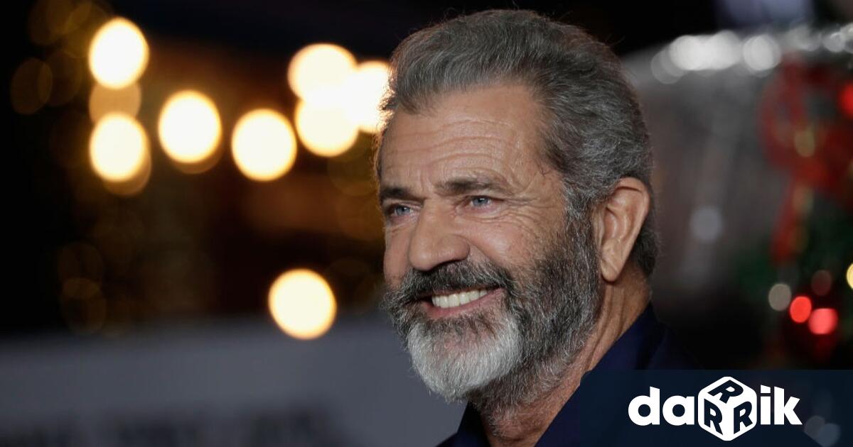 Холивудският актьор и режисьор Мел Гибсън е на поклонение в