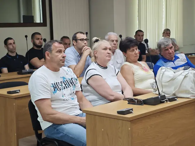  Министърът на младежта и спорта Иван Пешев се срещна в Плевен с представители на локалната власт и на спортните клубове 