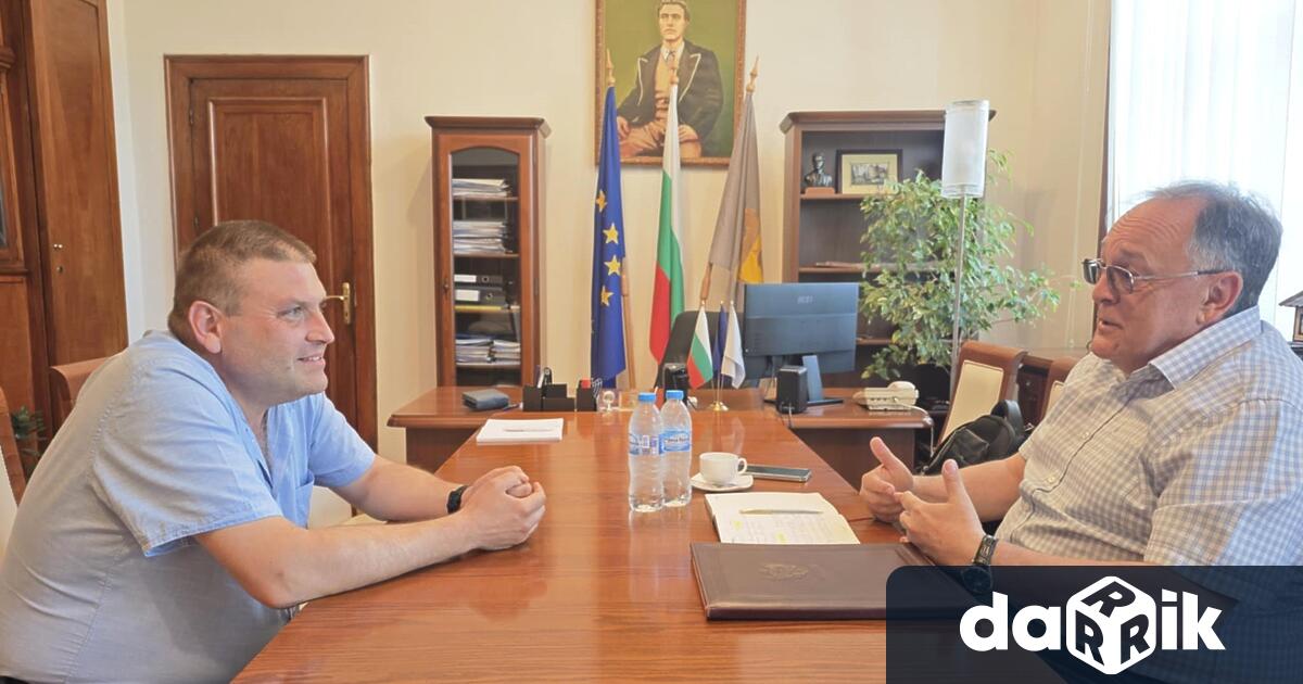 Кметът на Община Плевен д р Валентин Христов посрещна днес в