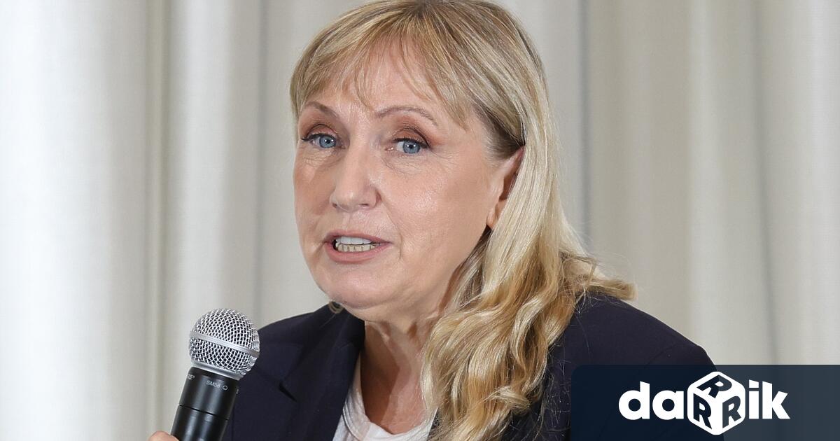 Независимият евродепутат Елена Йончева бе специален гост в Денят на Дарик в