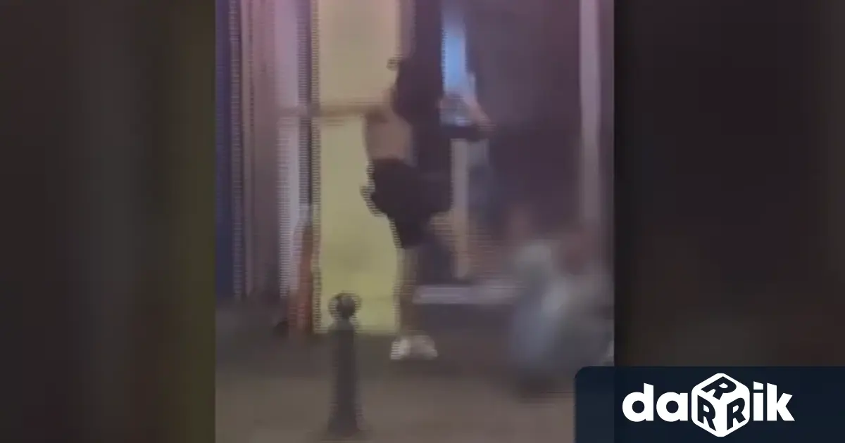 Трима души са задържани за нападението на столичния площад Славейков