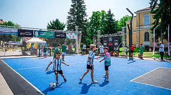 Два дни футбол и баскетбол в центъра на Враца