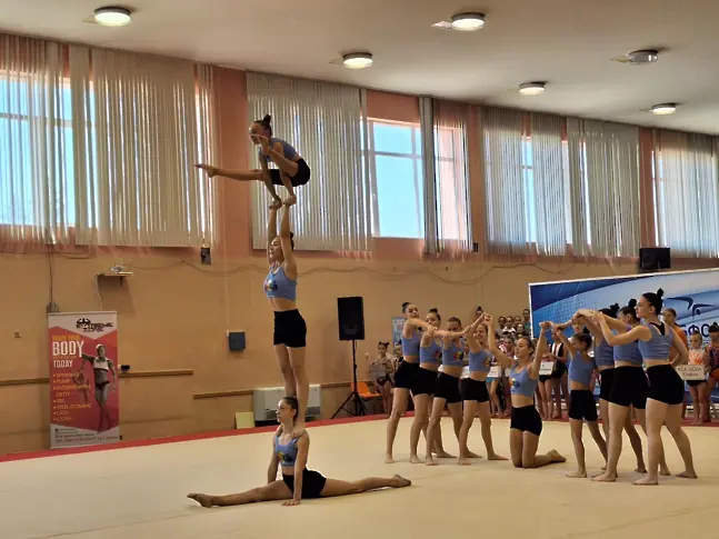  Откриха Държавното състезание по акробатика в Сливен 