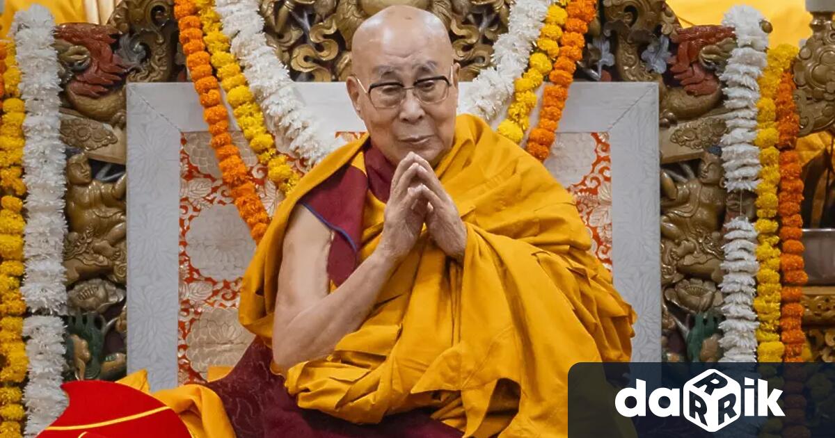 Духовният водач на тибетския будизъм Далай Лама навърши 90 години