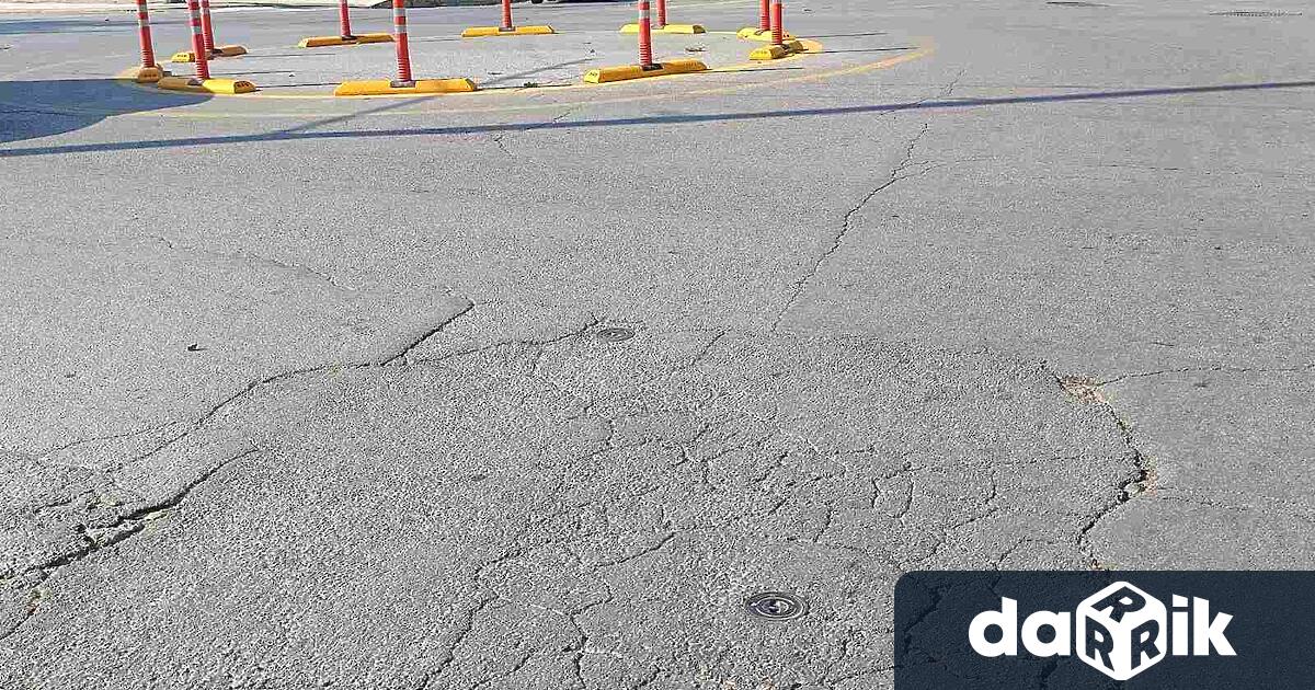 На кръговото движение на бул Хаджи Димитър с улица Радой