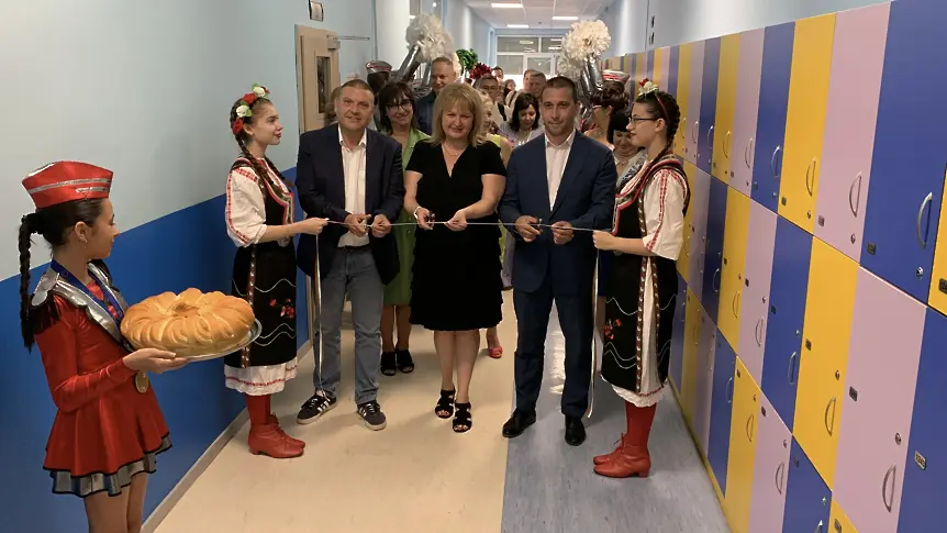 STEM център за дигитални създатели отвори врати в плевенското СУ „Иван Вазов“