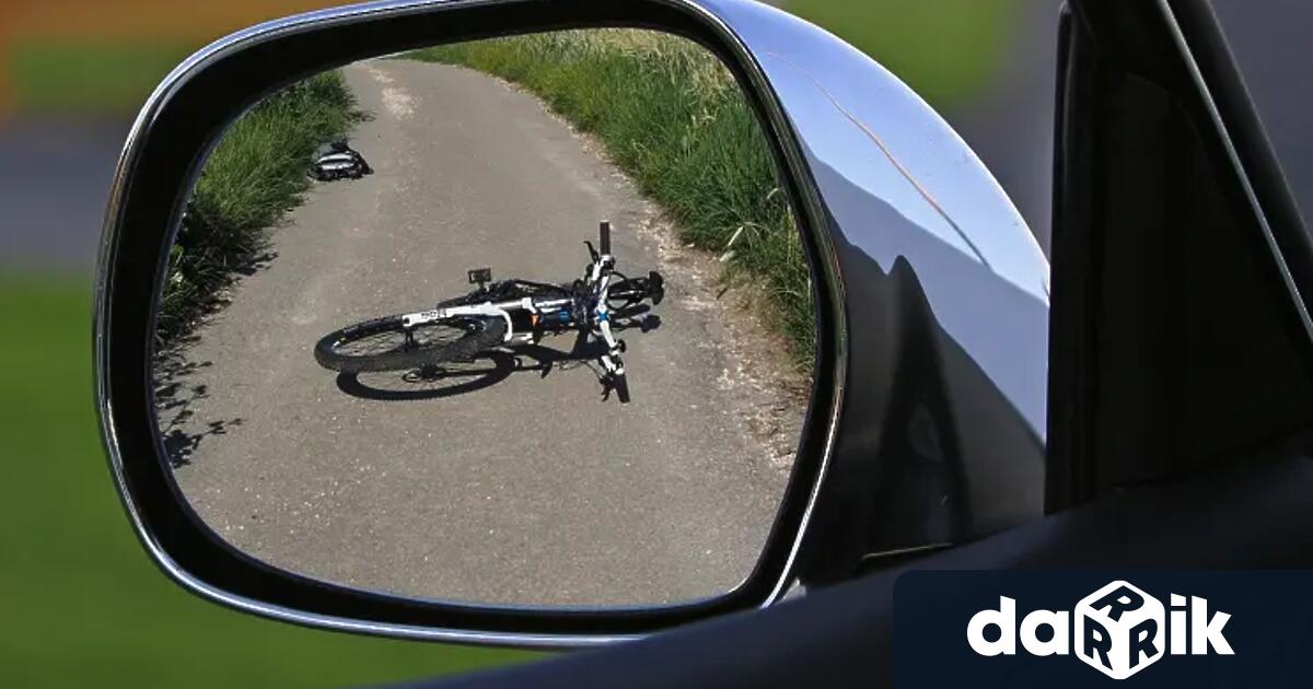 Десетгодишно дете управлявало велосипед е пострадало при катастрофа в Луковит