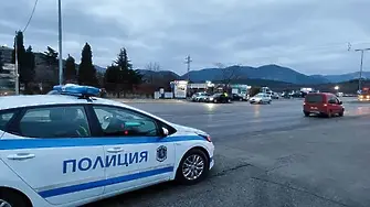 Откраднаха автомобил в Сливен, намериха го кастрофирал и изоставен 