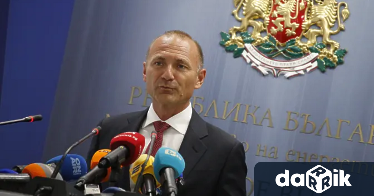 Претърсиха жилището на практика ми взеха всички средства за комуникация