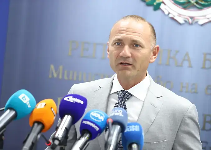 Росен Христов влезе на разпит в сградата на ДАНС