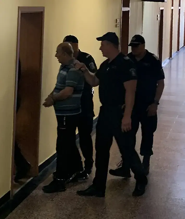 С постоянна мярка остава шофьорът, обвинен за смъртта на Сияна