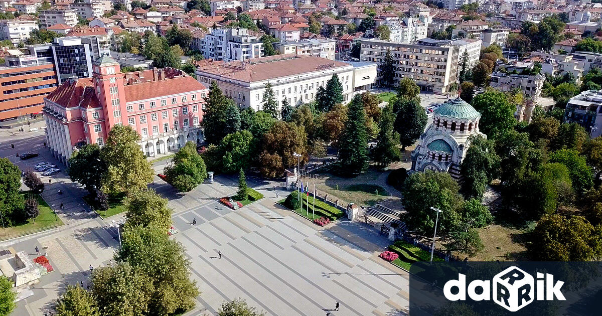 Община Плевен подписа още 27 важни за Плевен и малките