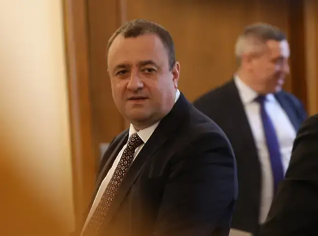 Средствата за саниране на жилищни блокове ще бъдат осигурени по ПВУ