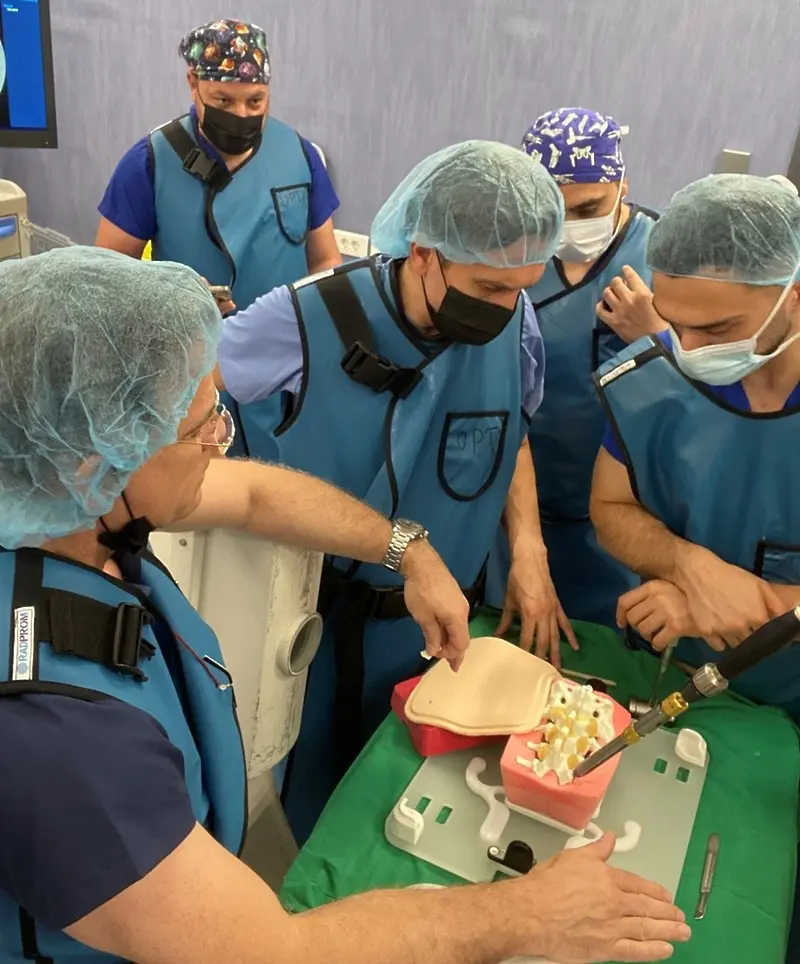  В,Сърце и Мозък‘ се организира първият в България курс по минимално инвазивна хирургия на гръбначния дирек 