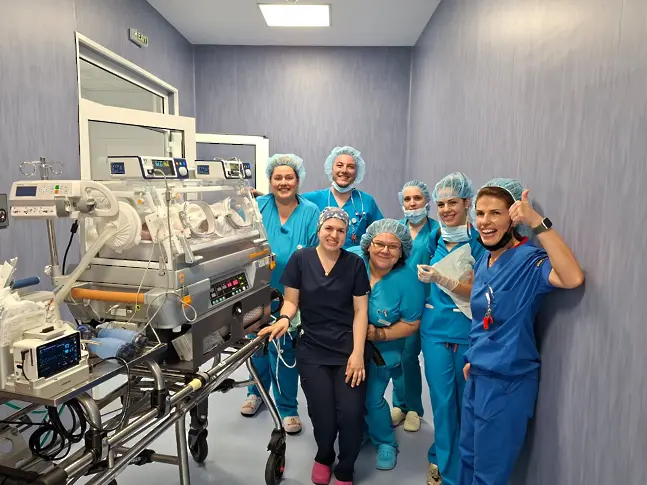  Тризнаци, заченати по натурален път, се родиха в,Мама и Аз’ 