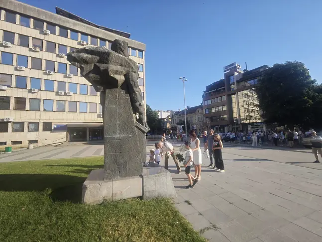  За 31-ви път в Плевен дадоха старт на Националния поход По стъпките на Апостола 