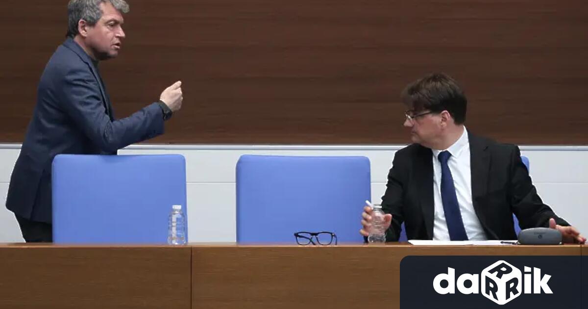 Бюджетът на театрите оперите и филхармониите не е намален заяви пред