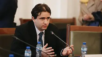 Божанов: Вотът на недоверие е редно да е през септември, следва да бъде общ с ПП