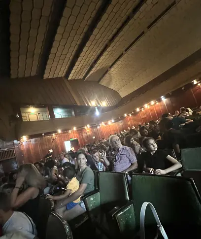  Цирк на сцена, за доста смях в НЧ „ Георги Парцалев -1901 ” - Левски 