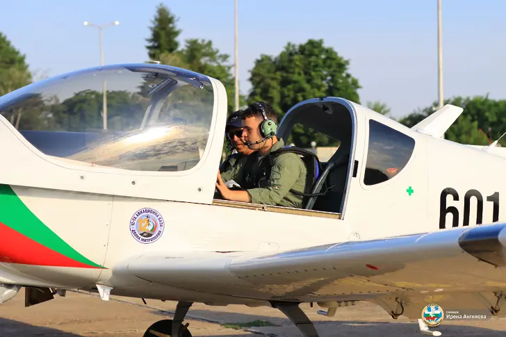  Семестриален изпит по летателна подготовка на аероплан “ZLIN ” Z242L 