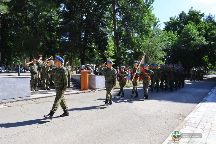  Тържествен обред по полагане на военна клетва се организира в 12-та авиационна база/СНИМКИ/ 