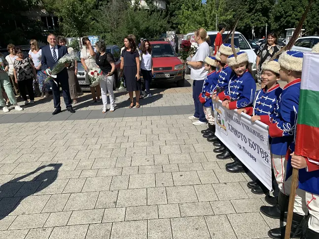  Плевен означи 188 години от рождението на Апостола на свободата Васил Левски 