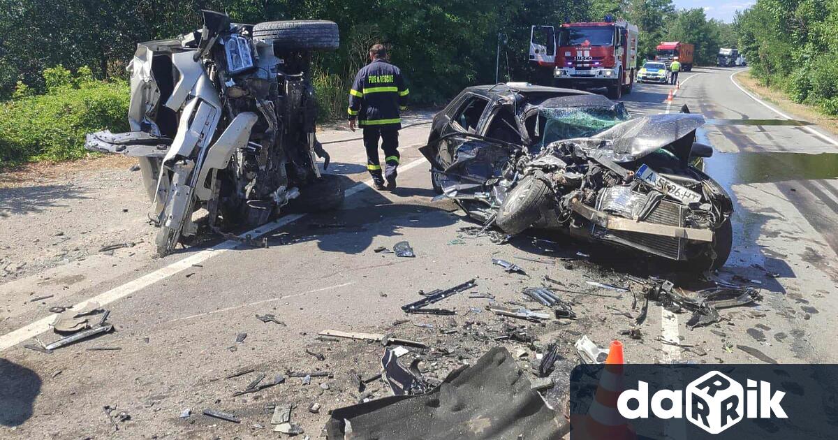 Двама от пострадалите във вчерашната катастрофа на пътяШумен– Карнобат приети