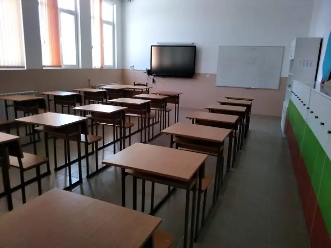 На 21 юли в Царство България е въведено задължително и безплатно образование до 7-ми клас