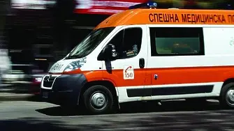 Възрастен мъж и съпругата му  пострадаха при пътен инцидент в монтанско
