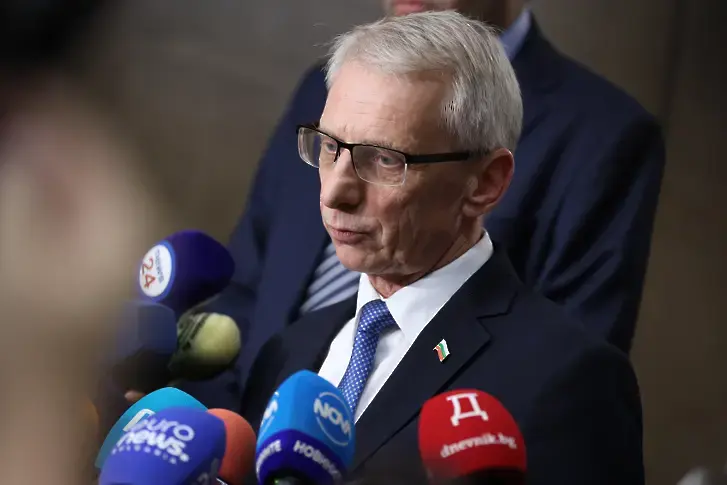 Николай Денков за попадането му в "Московския списък": Путин търси нови врагове