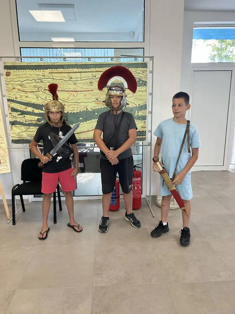  НЧ “Зора-1990 “ село Победа организира просветителна екскурзия до римската пътна станция AD PUTEA в с. Рибен 