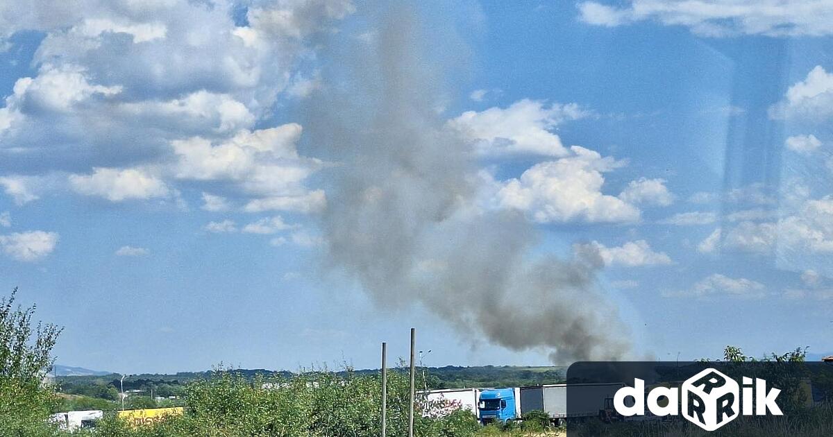 Днес около 14 00 ч е забелязан дим в клетка 1 2