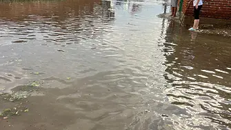 Раковски и 17 села все още без ток след ураганната буря, електрозахранването се връща поетапно (снимки)