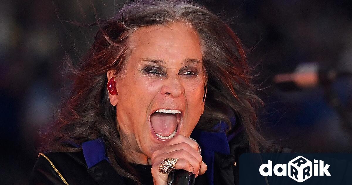 Певецът Ози Озбърн е починал на 76 годишна възраст съобщи семейството