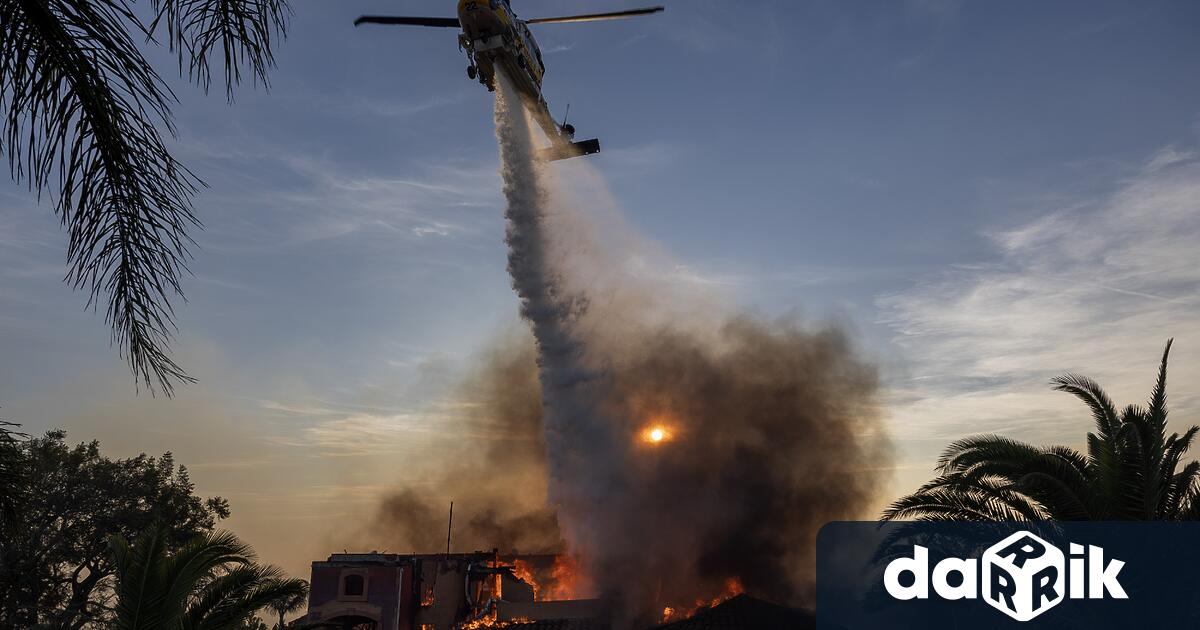 Пожарът в района на Тополовград се разрасна в следобедните часове