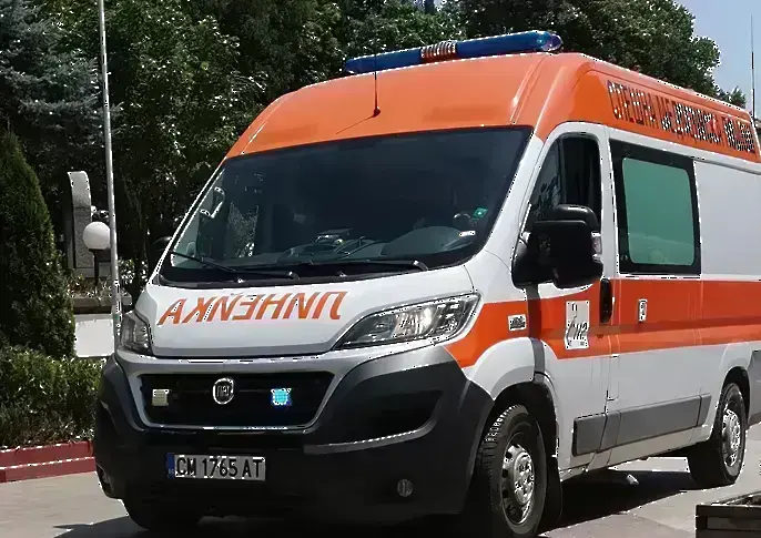 Шофьор загина, след като падна в 3-метров изкоп в Свиленград