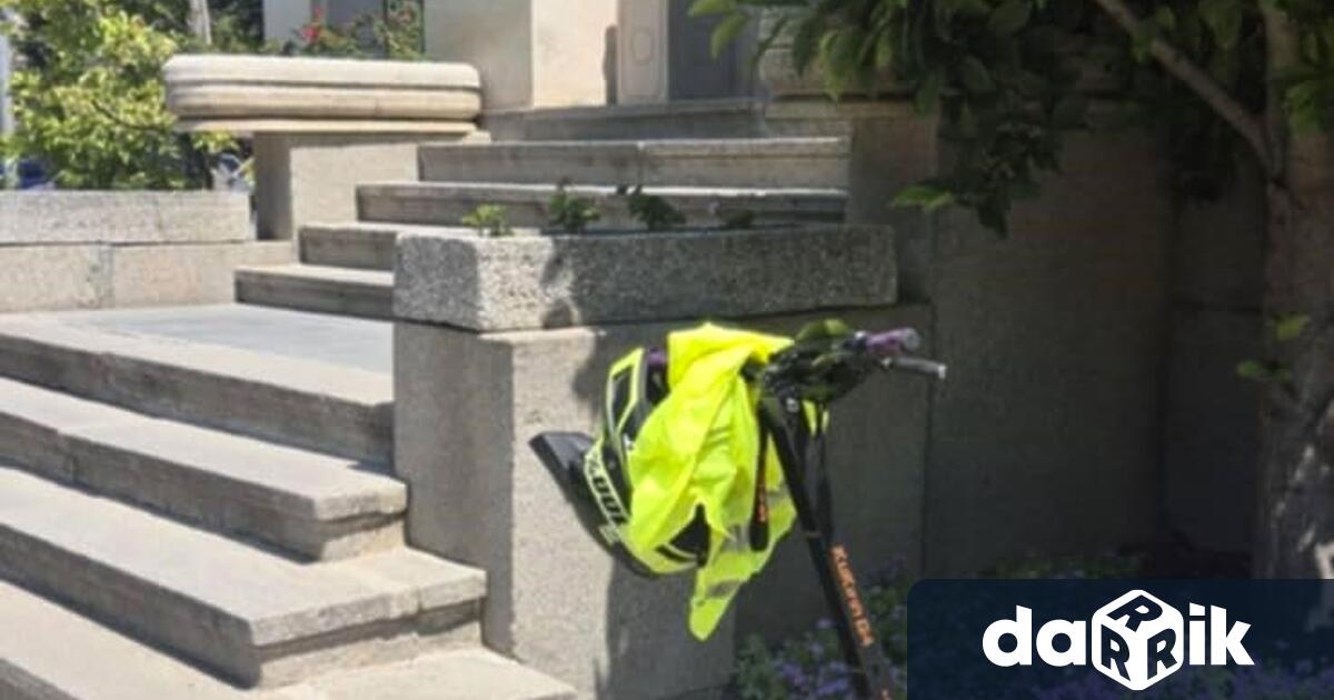 Пореден случай на иззета временно електрическатротинетка в Плевен Превозното средство