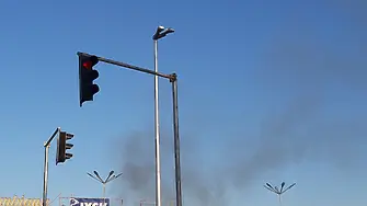 Овладян е голям пожар, избухнал в сухи треви и нискостеблена растителност в близост до фотоволтаичен парк в местността „Бала Баир“ край Плевен